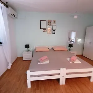 3* Pensjonat And Sanja