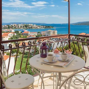 Loncar Apartman